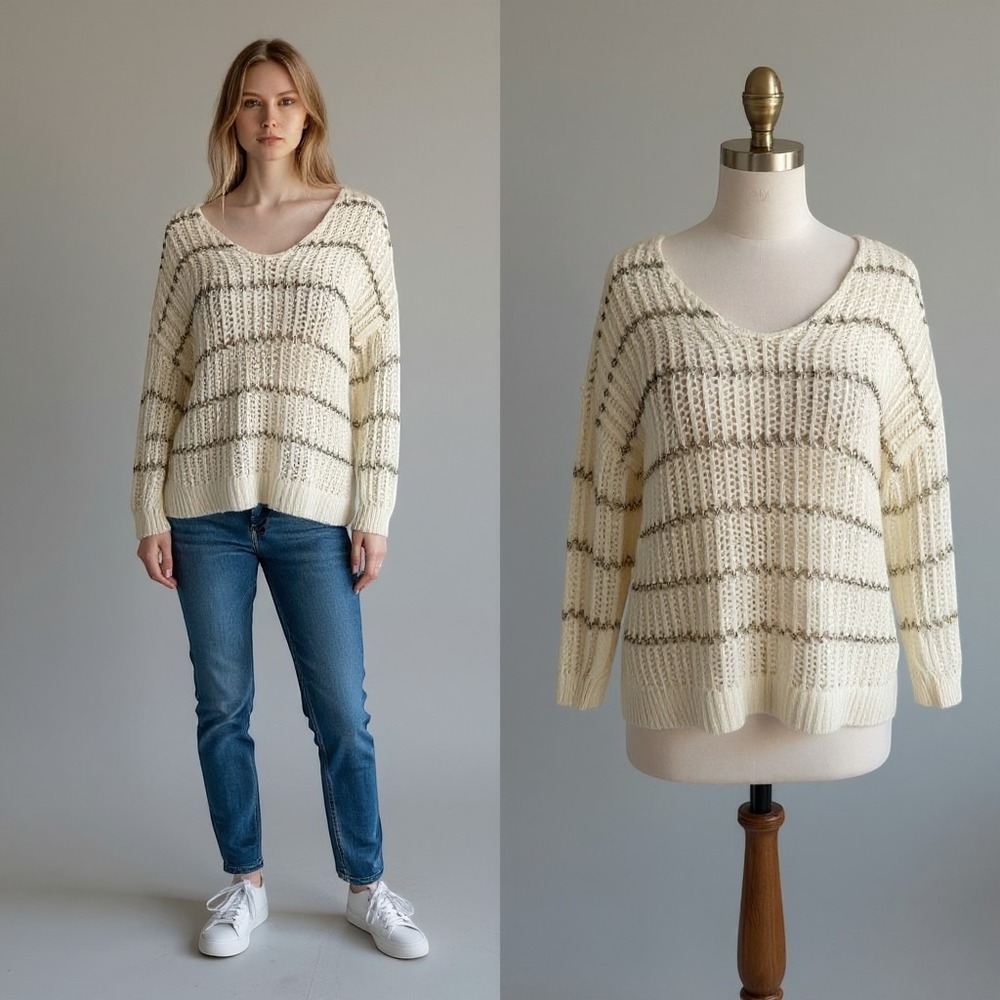 Chicos Metallic Striped open Knit V-Neck Sweater Cream Silver Size 1 M old money